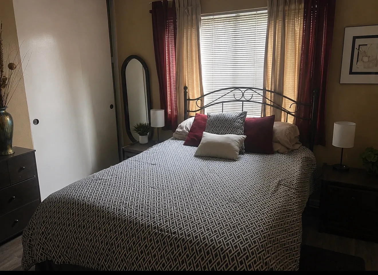 1 bed, 450 sqft, $1,890 — Photo 2