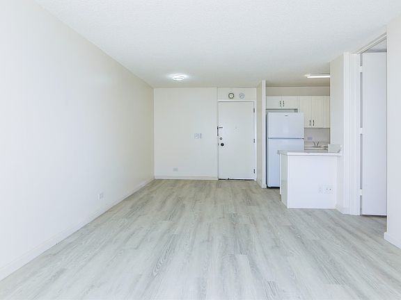 3rd image of 775 Kinalau Pl APT 801