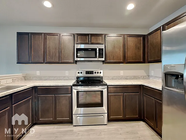 9437 Apple Ridge Ln — Photo 5