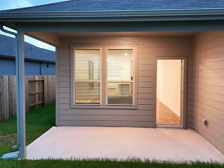 15932 Blass Valley Dr — Photo 30