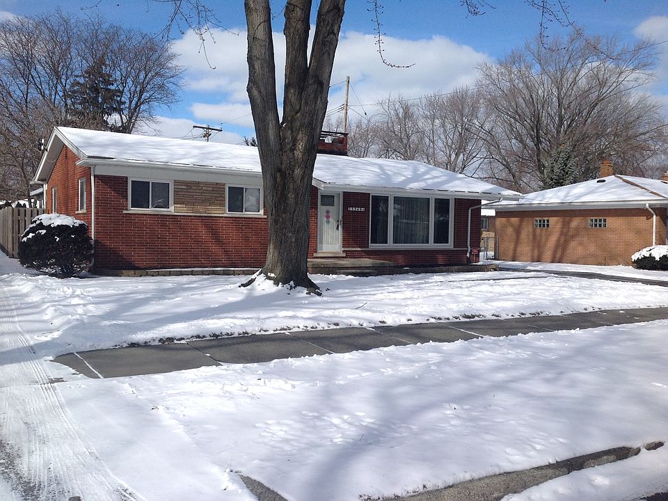1st image of 23349 Westbury St
