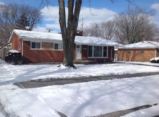 23349 Westbury St, Saint Clair Shores, MI 48080