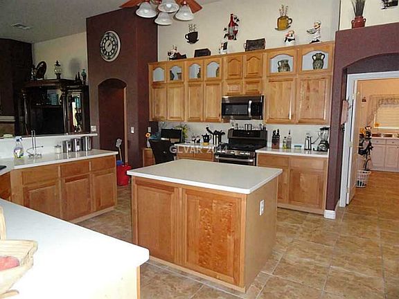 4th image of 2713 Tropicbird Dr