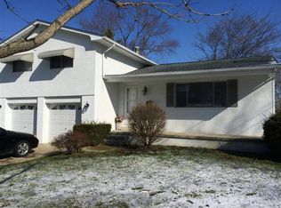352 Cherokee Dr, Madison, OH 43110