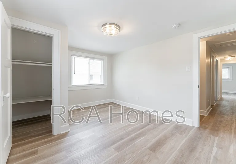 1601 Villa Ave — Photo 9