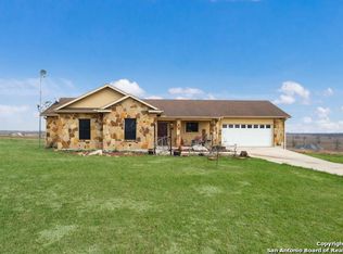 514 Lazy Oak Ln, La Vernia, TX 78121