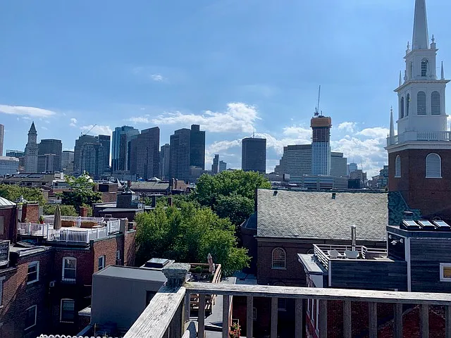 34 Charter St #5B — Photo 16