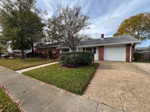 8117 Camellia Rd, Norfolk, VA 23518