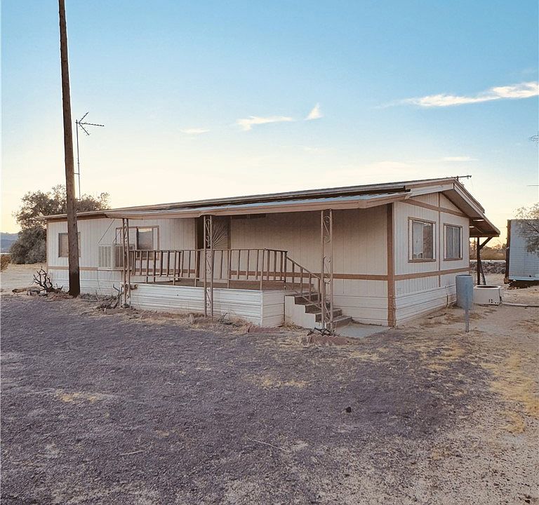1st image of 48520 Davis Dr