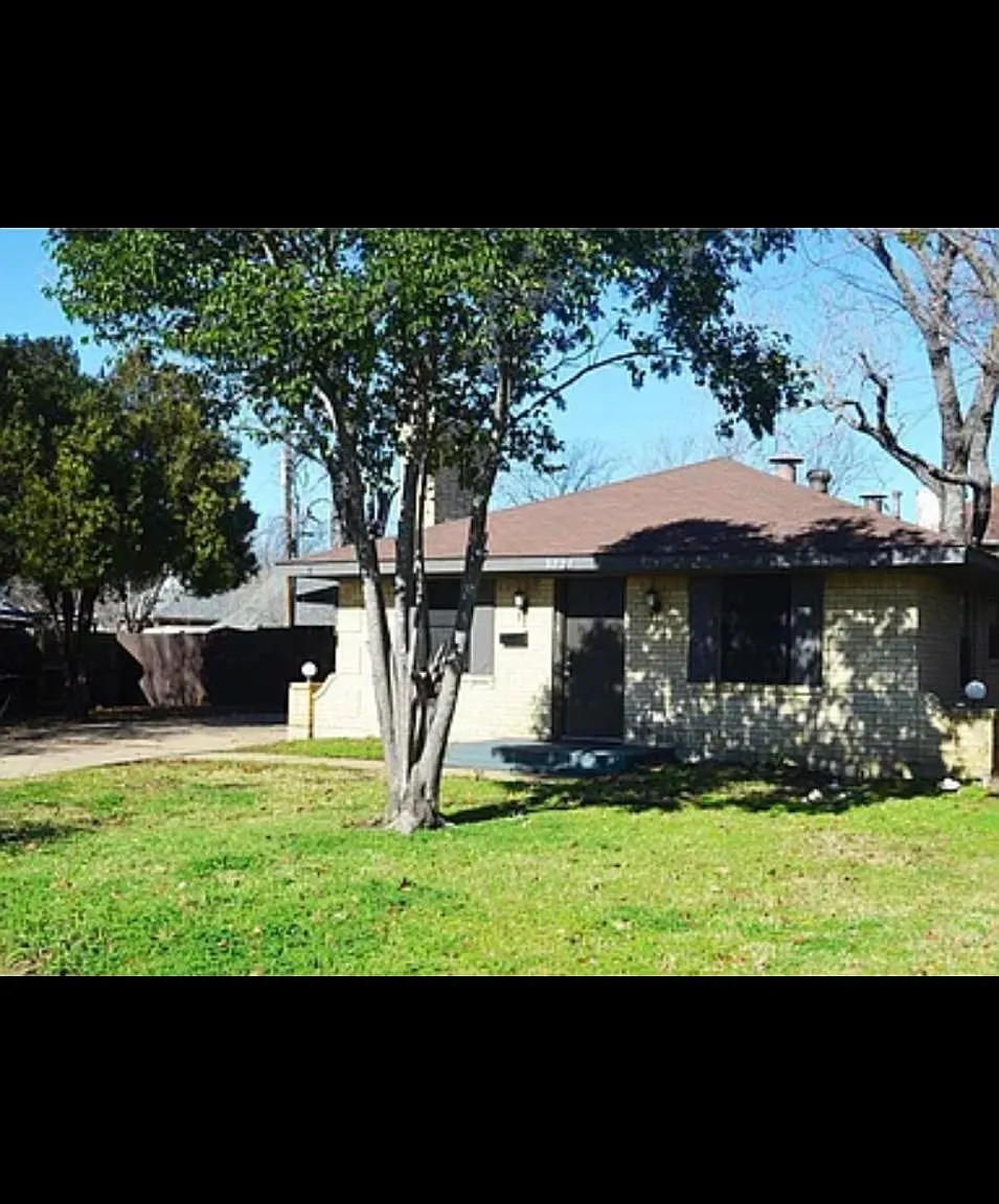 4 bed, 1683 sqft, $2,600 — Photo 1