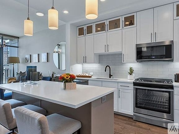 4th image of 908 Bannock St #1102