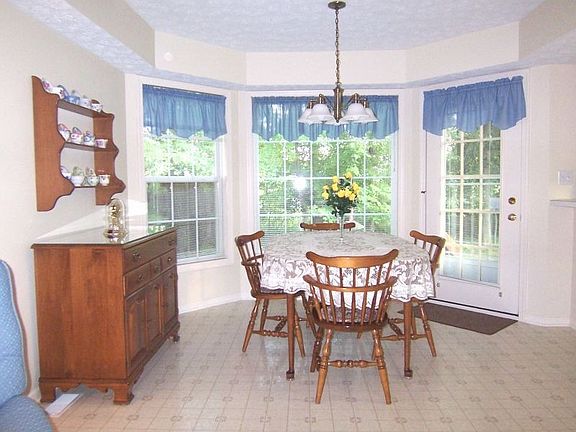 3rd image of 2774 Stockman Ct
