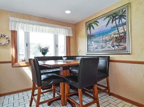 5th image of 704 Kemah Ln