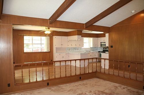2nd image of 18403 Briarwood Dr