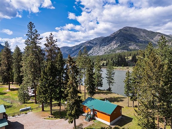 3rd image of 1500 River Rd W