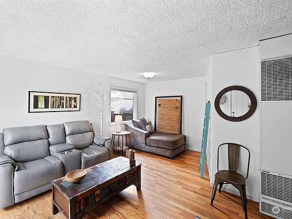 4th image of 4913 N 30th Street