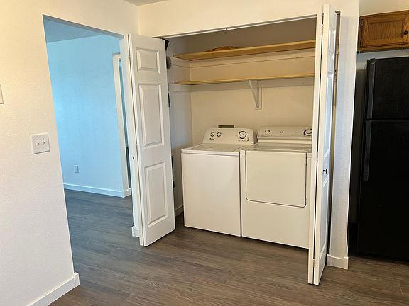 4th image of 209 W 31st St #209