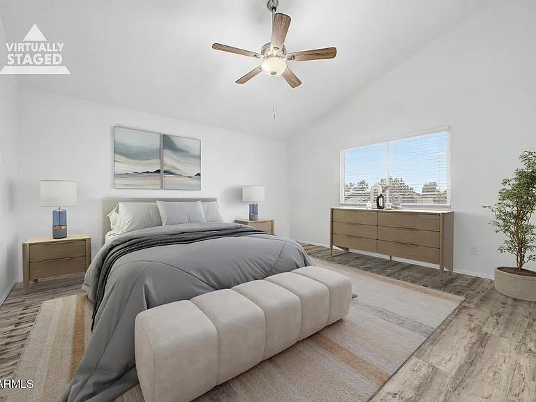 7637 W North Ln — Photo 12