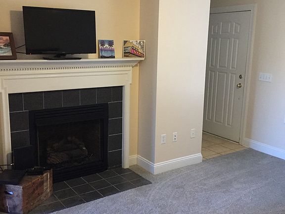 2nd image of 1085 Oaktree Blvd