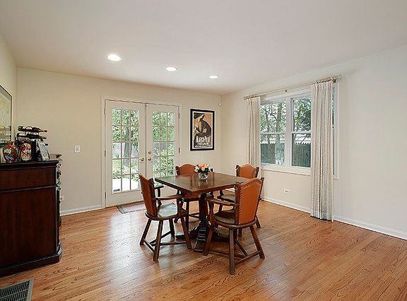 5th image of 1579 Grove Ave