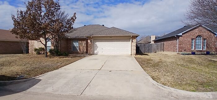 1st image of 3909 Periwinkle Dr