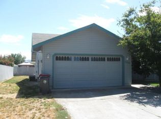 444 Mace Rd, Medford, OR 97501