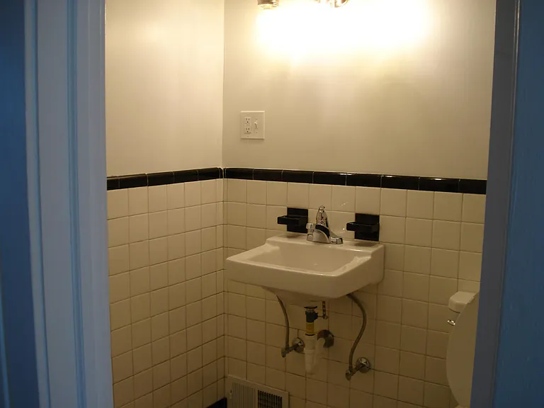 2427 Stanley Ave SE #A — Photo 13