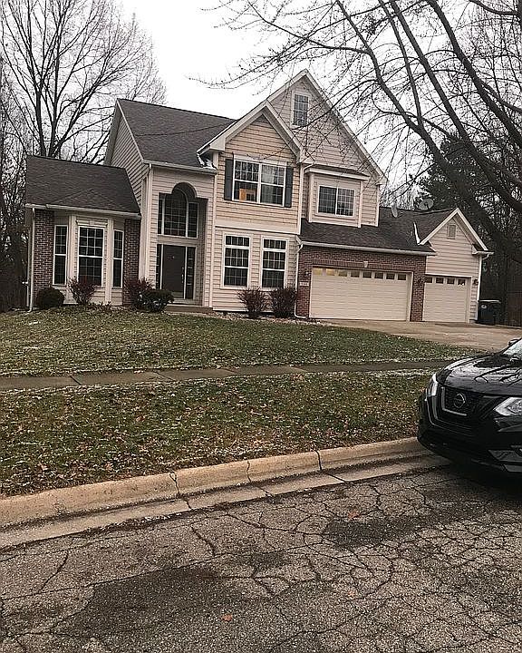 1st image of 1189 Chaucer Ave