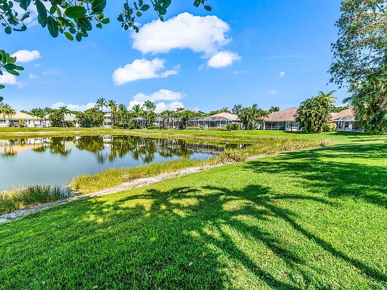 4621 Windward Cove Ln — Photo 53