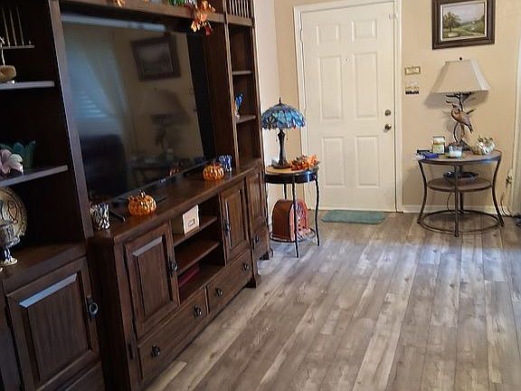 3rd image of 3649 Briar Creek Dr