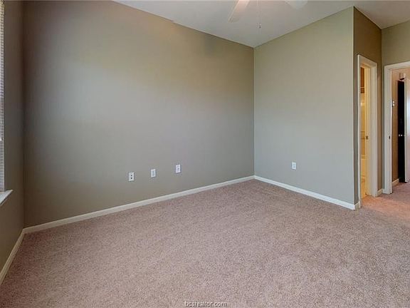 3rd image of 1335 Canyon Creek Cir
