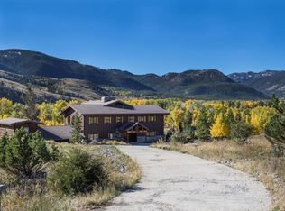 1290 Road 4dt, Meeteetse, WY 82433