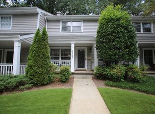 2762 Farmstead Rd SE, Smyrna, GA 30080