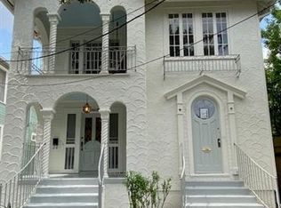 6322 Fontainebleau Dr, New Orleans, LA 70125