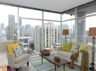 126 W Chicago Ave #704, Chicago, IL 60654