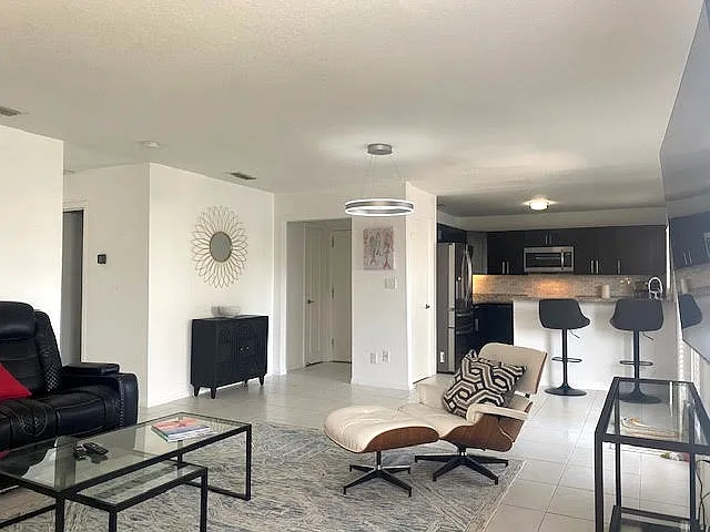 136 Pompano Dr SE #D — Photo 12