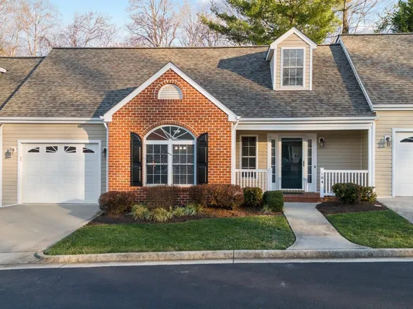 104 Underwood Ln, Forest, VA 24551