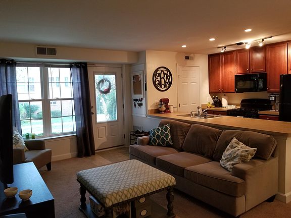 2nd image of 1451 28th St S APT 2