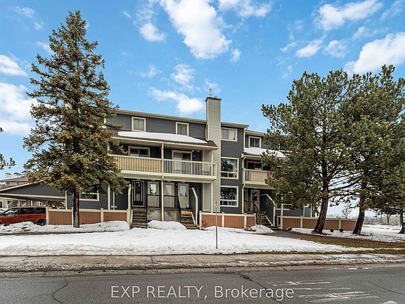 4th image of 802 Saint Andre Dr #45A