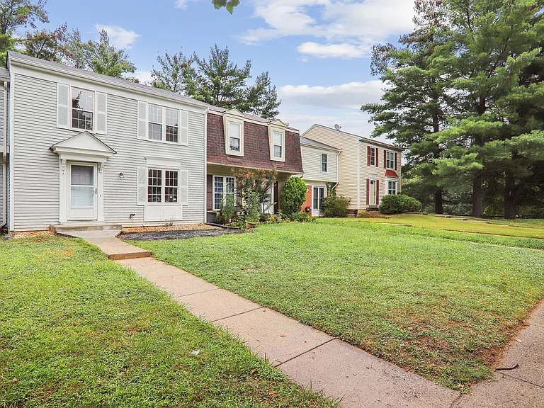 18257 Smoke House Ct — Photo 1