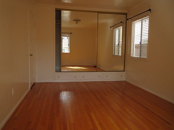 5th image of 244 Monterey Blvd