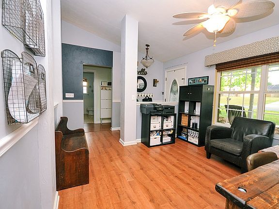 5th image of 25272 SW 21st Pl