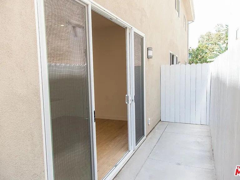 508 N Kings Rd #2 — Photo 10