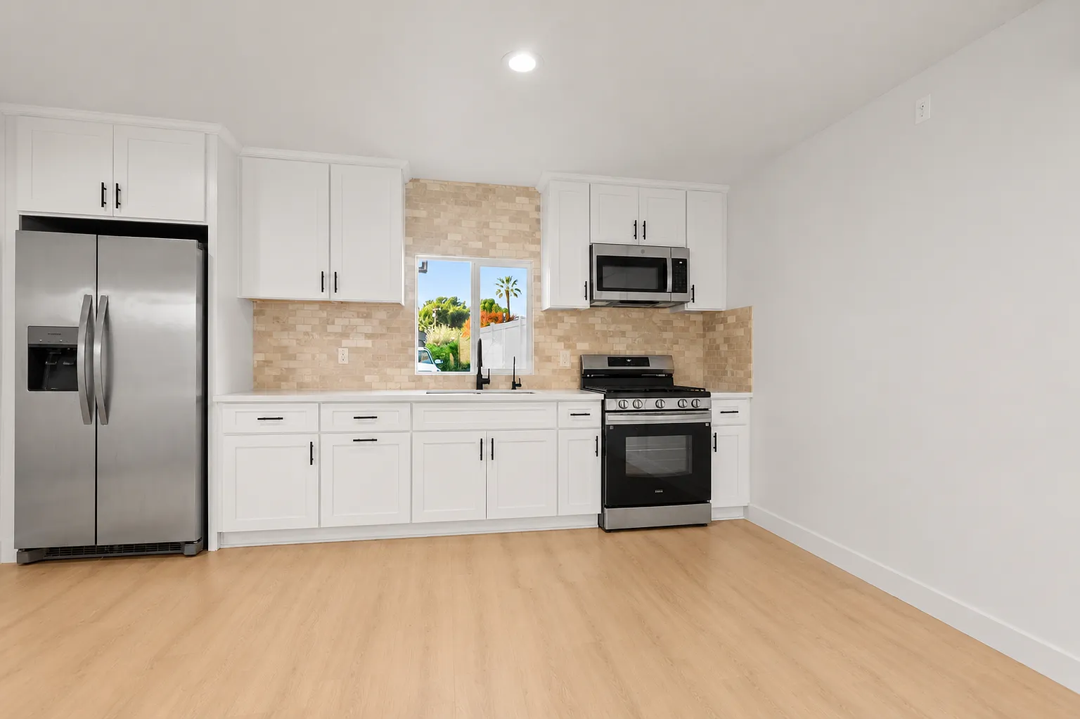 1 bed, 480 sqft, $2,395 — Photo 1