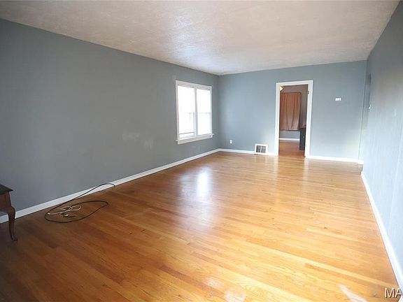 3rd image of 3670 E Edgar Ave