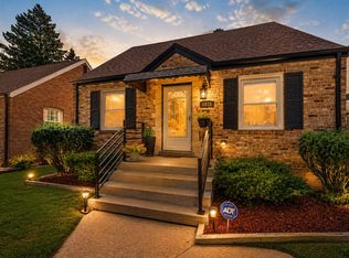 6813 Schneider Ave, Hammond, IN 46323