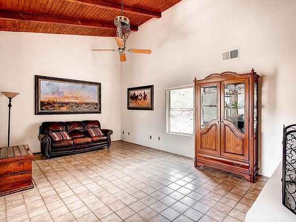 4th image of 1064 W Indian Hills Pl