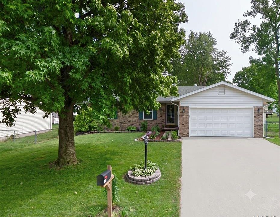 1st image of 608 Saint Rose Dr
