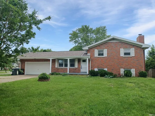 3021 Eastbrooke Dr, Evansville, IN 47711