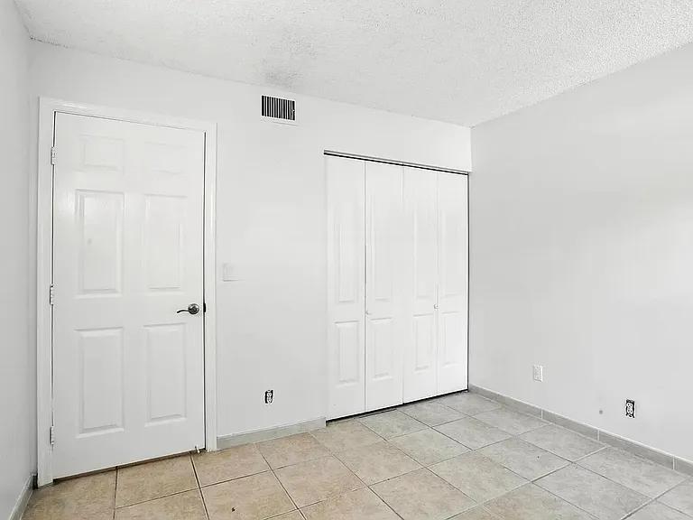 3050 Norwood Pl #N112 — Photo 9